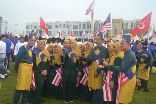 Perbarisan Sempena Sambutan Hari Kebangsaan Ke-62