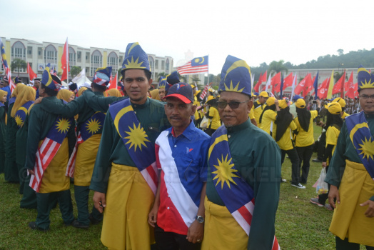 Perbarisan Sempena Sambutan Hari Kebangsaan Ke-62