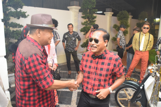 Majlis Sanjungan Budi Sejambak Kasih En Kamaruzaman