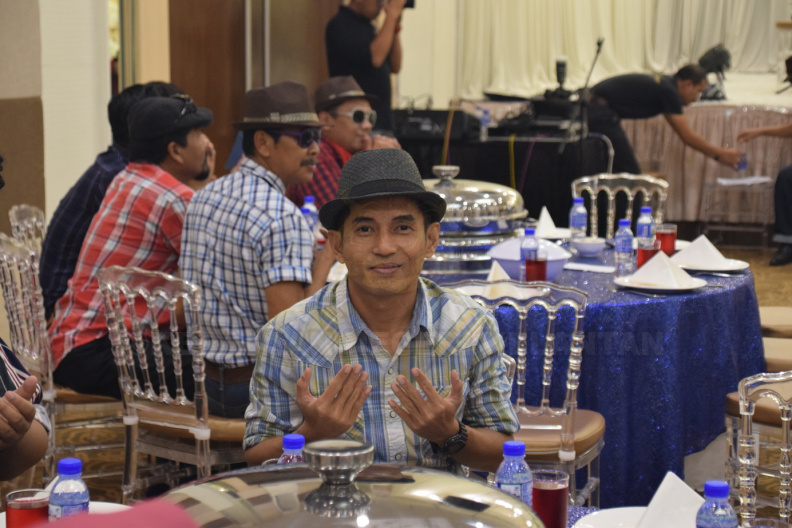 Pada 13 September 2019 telah berlangsung Majlis Sanjungan Budi Sejambak Kasih bagi meraikan persaraan kakitangan PLANMalaysia@Kelantan, En Kamaruzaman bin Muhamad Zain. Majlis telah berlangsung di K Castle, Kota Bharu. DSC_0212.JPG