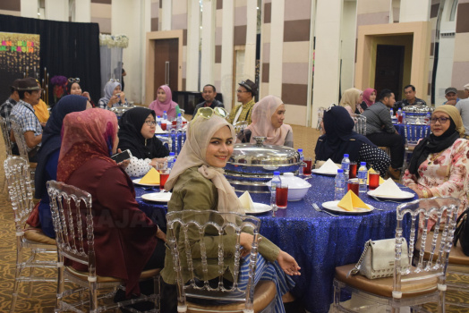 Majlis Sanjungan Budi Sejambak Kasih En Kamaruzaman