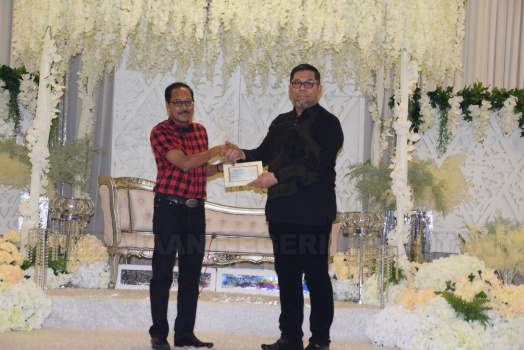 Majlis Sanjungan Budi Sejambak Kasih En Kamaruzaman