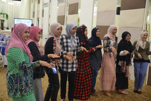 Majlis Sanjungan Budi Sejambak Kasih En Kamaruzaman