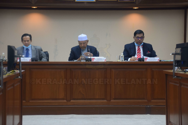 23 JUN 2020 - Sekitar Mesyuarat Jawatankuasa Perancang Negeri Ke-80 Bil. 1/2020 - DSC_0145.jpg DSC_0145.jpg