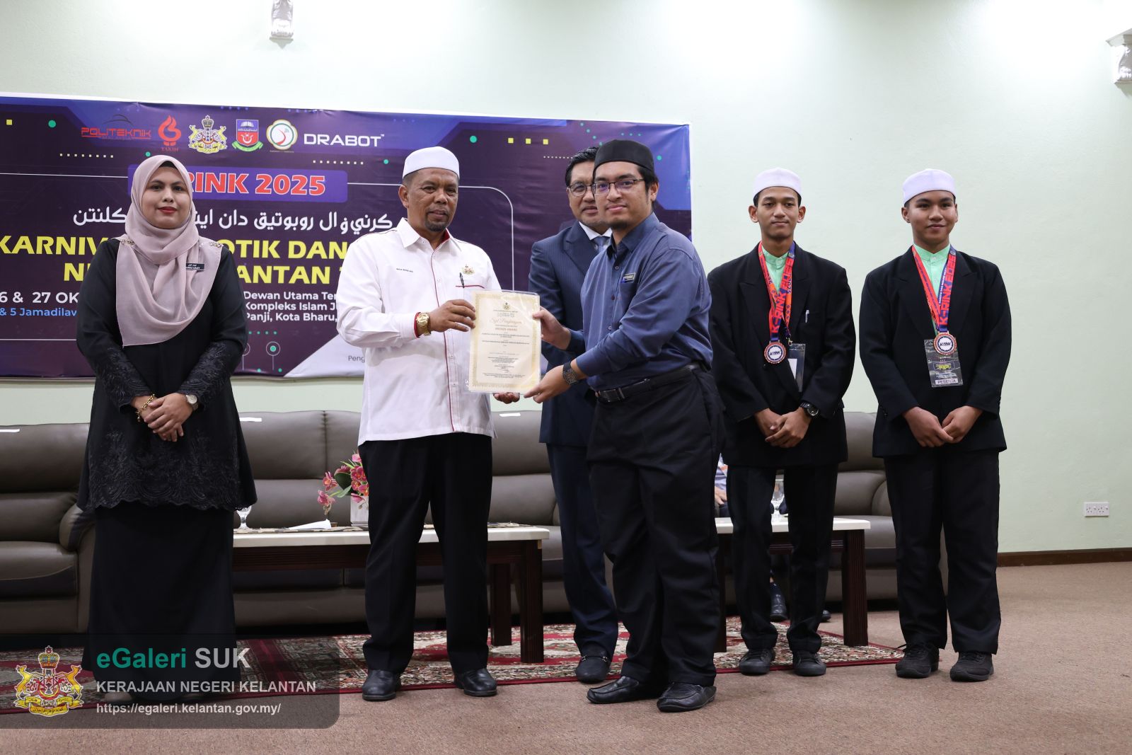 majlis-perasmian-karnival-robotik-dan-inovasi-kelantan-tahun-2025-(krink-2025)-48.JPG