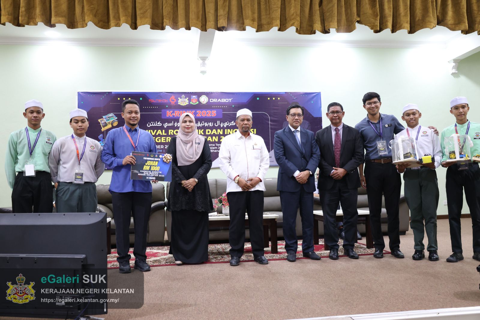majlis-perasmian-karnival-robotik-dan-inovasi-kelantan-tahun-2025-(krink-2025)-23.JPG
