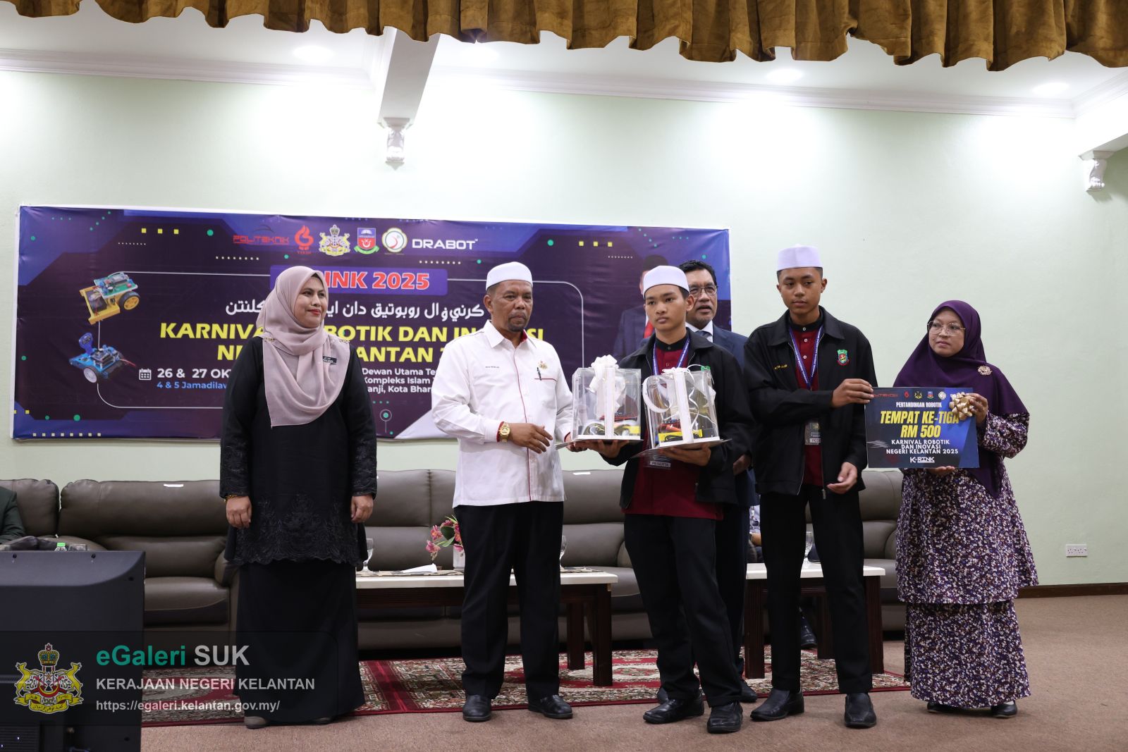 majlis-perasmian-karnival-robotik-dan-inovasi-kelantan-tahun-2025-(krink-2025)-21.JPG