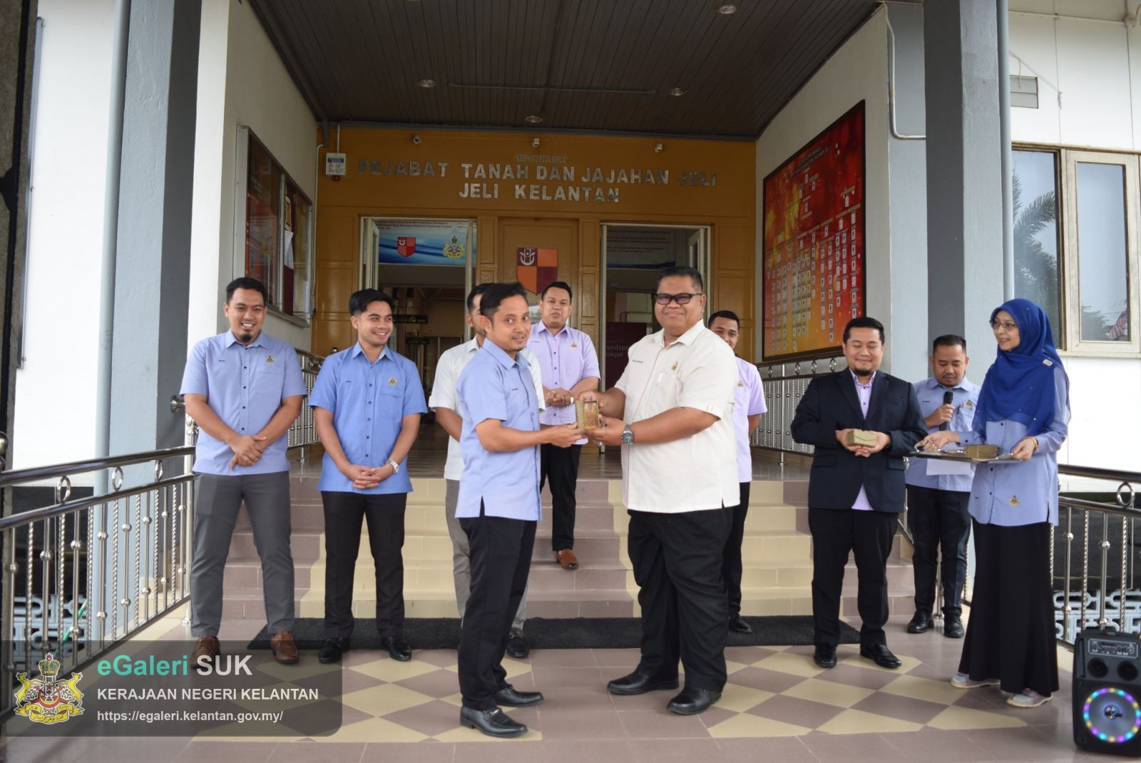 perhimpunan-bulanan-oktober-warga-kerja-pejabat-tanah-dan-jajahan-jeli-5.jpg