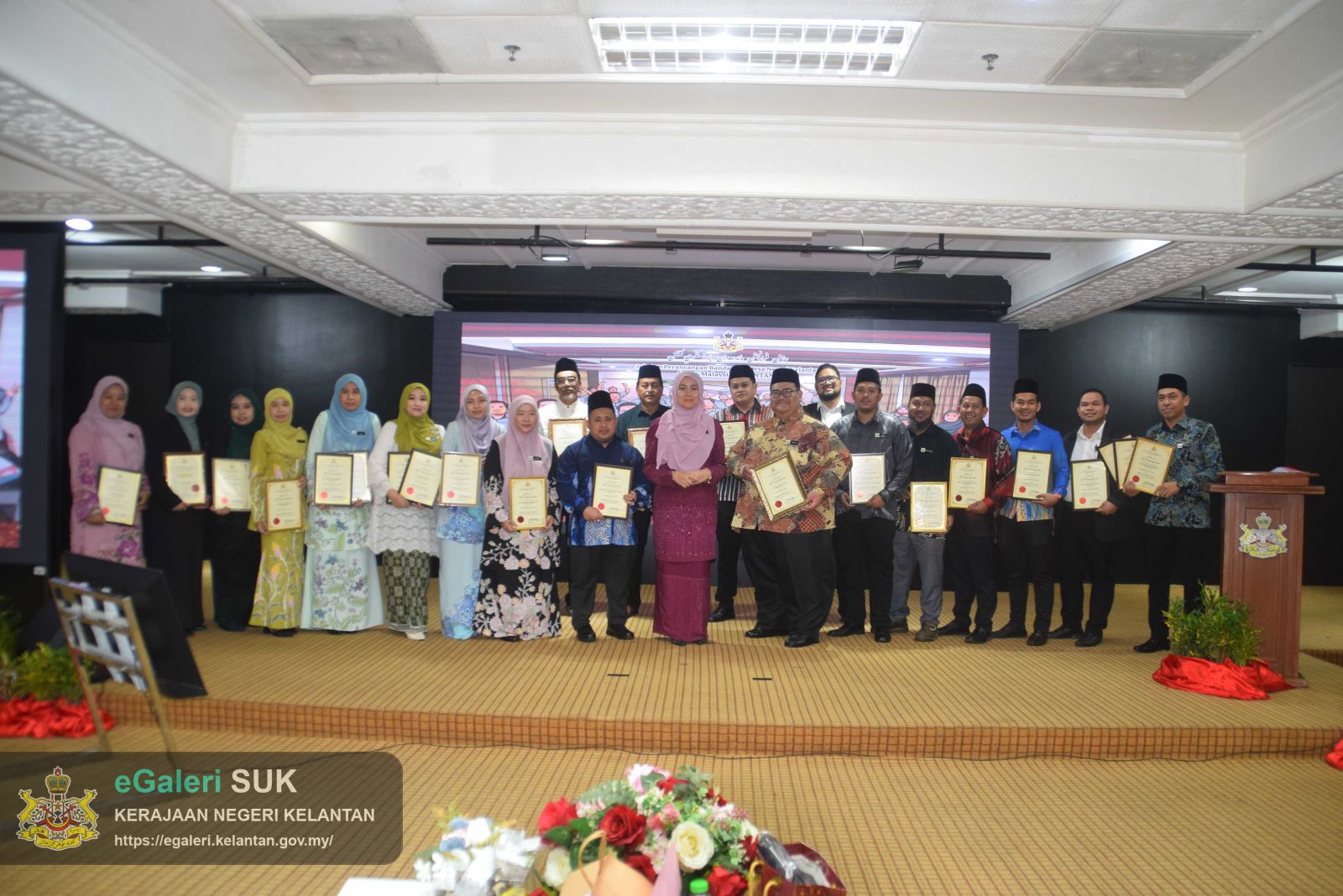 12-februari-2026-perhimpunan-awal-tahun-dan-majlis-apresiasi-jabatan-tahun-2025-bahagian-2-16.jpg