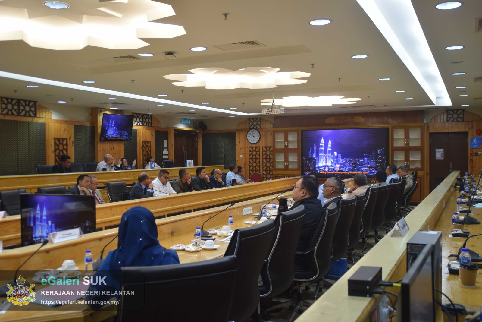 12jan2026-pembentangan-panduan-pelaksanaan-penilaian-impak-sosial-ppsia-kepada-kerajaan-negeri-kelantan-28.jpg