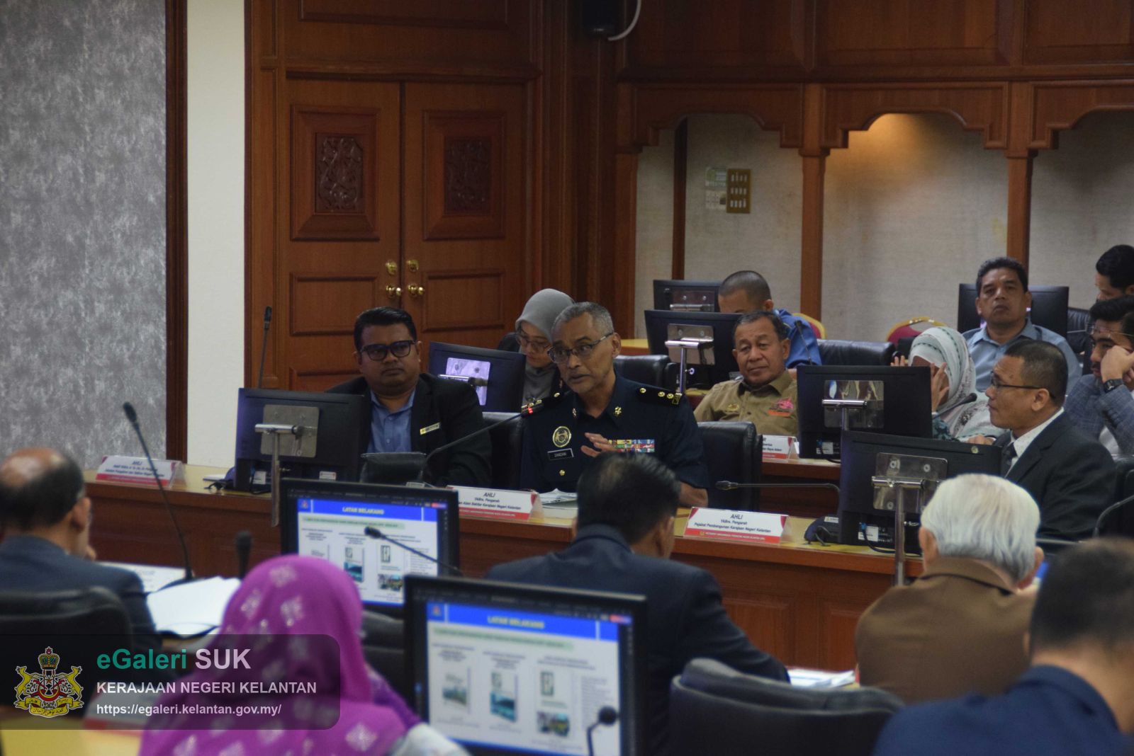 18-mac-2026-mesyuarat-perancang-negeri-ke-96-bilangan-1-2026-29.jpg