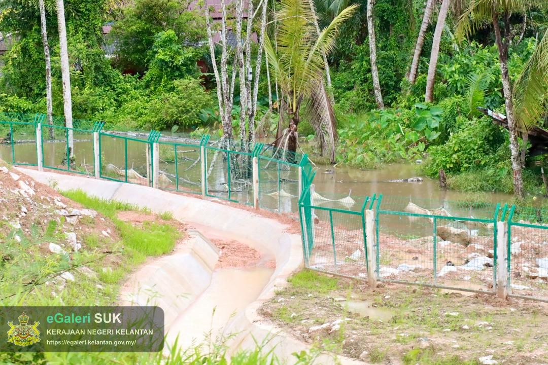 tinjauan-kawasan-banjir-berkaitan-projek-ecrl-di-bukit-abal-9.jpg