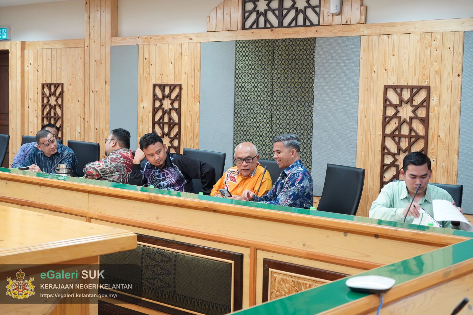 mesyuarat-penyelarasan-pembangunan-'furniture-city-madinatul-athasi'-kawasan-industri-gua-musang-5.JPG