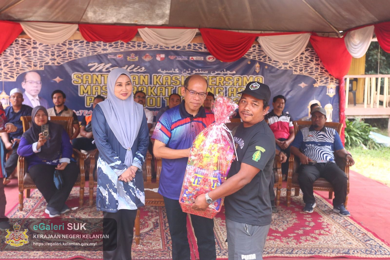 majlis-santuni-kasih-bersama-masyarakat-orang-asli-pos-tohoi-gua-musang-37.jpeg