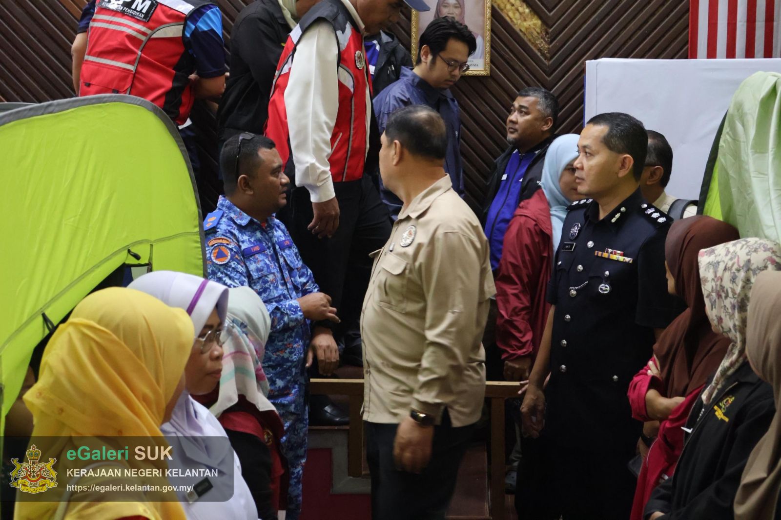 lawatan-ke-pps-smk-geting-&-sk-tumpat-2-4.jpg