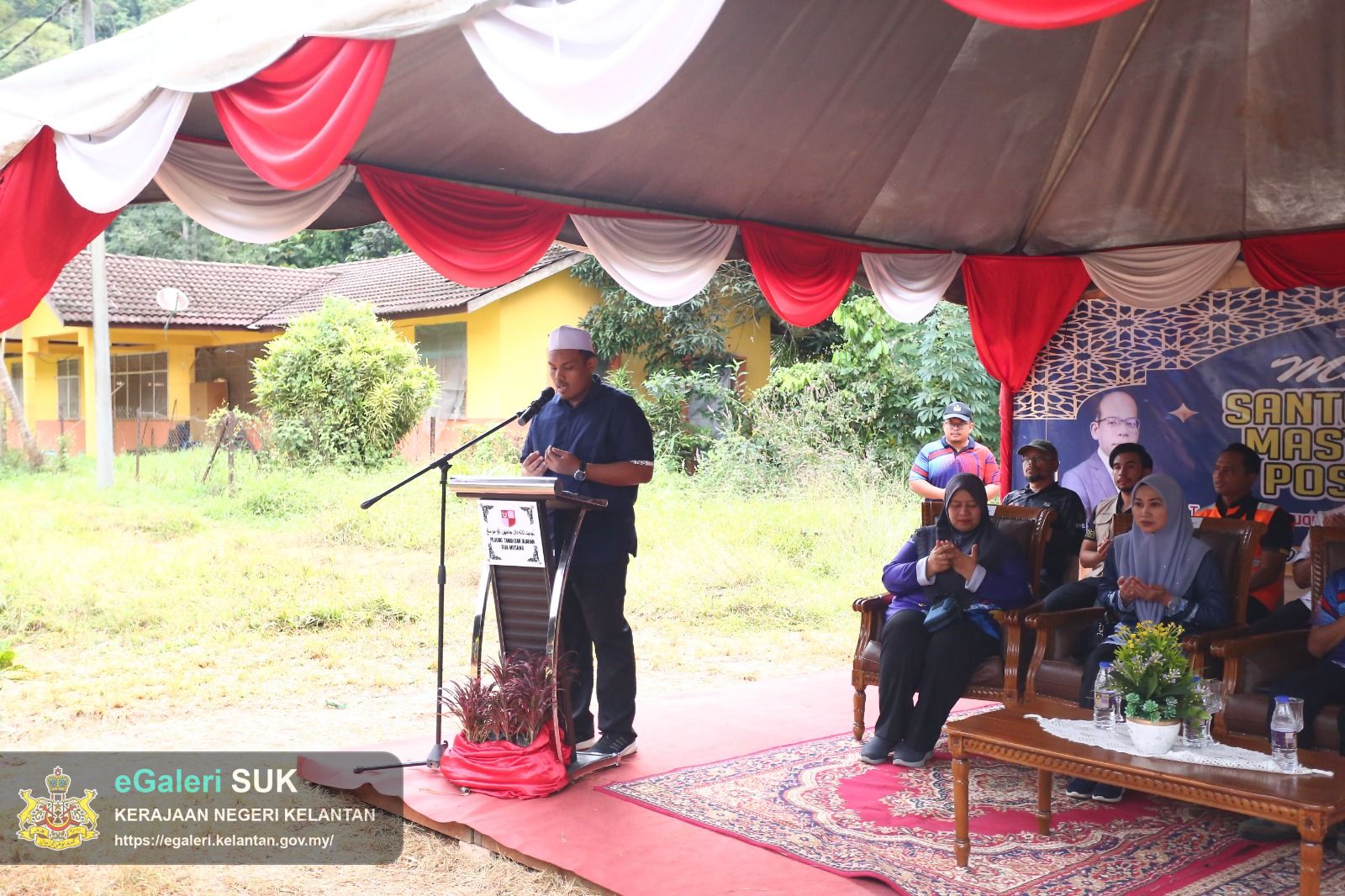 majlis-santuni-kasih-bersama-masyarakat-orang-asli-pos-tohoi-gua-musang-6.jpeg