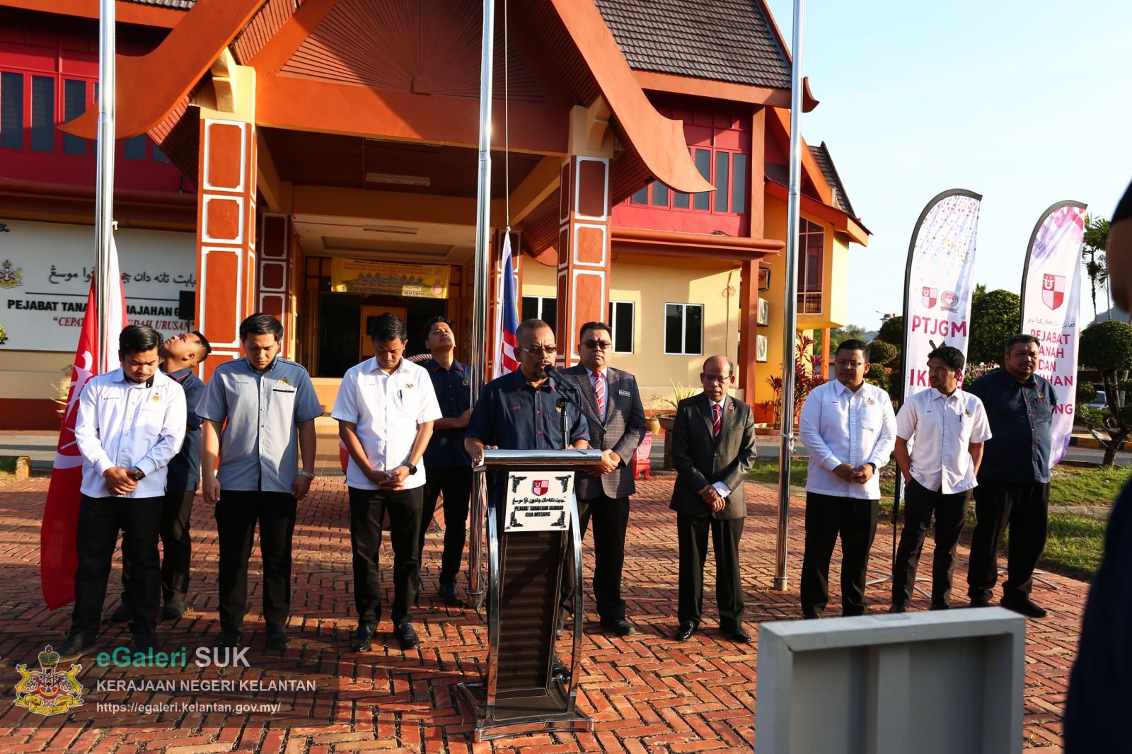 majlis-perhimpunan-bulanan-tahun-𝟐𝟎𝟐𝟔-pejabat-tanah-dan-jajahan-gua-musang-11.jpeg