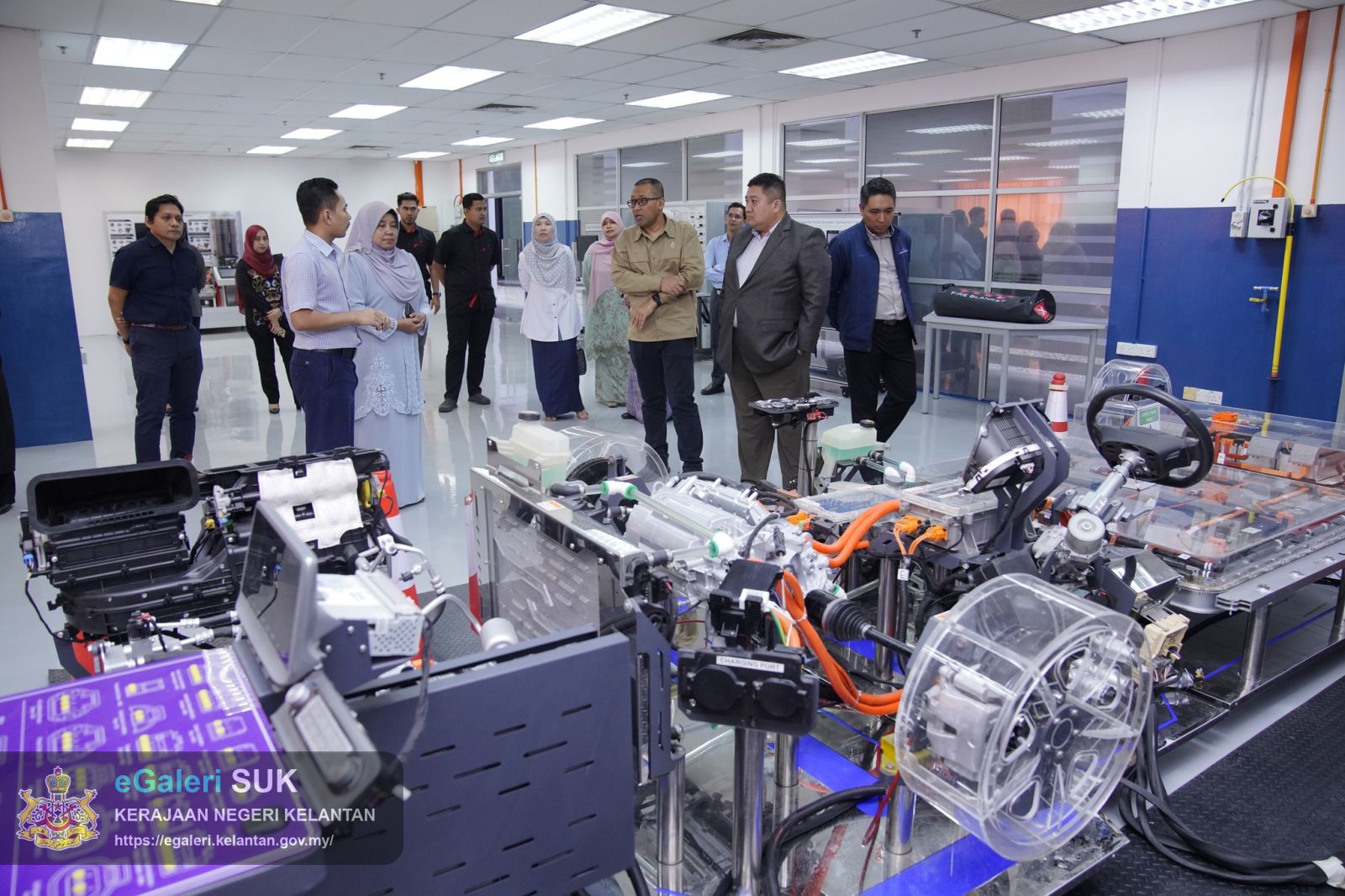 kunjung-hormat-yayasan-kelantan-darulnaim-yakin-ke-city-university-malaysia-3.jpg