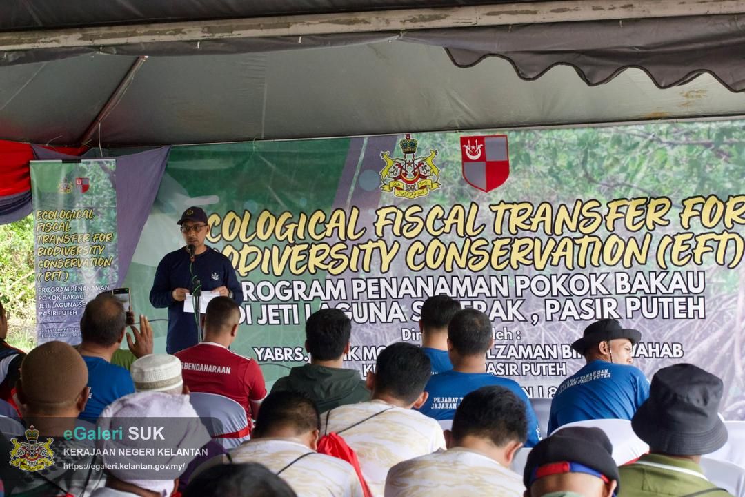 program-penanaman-pokok-bakau-di-jeti-laguna-semerak-pasir-puteh-23.jpg