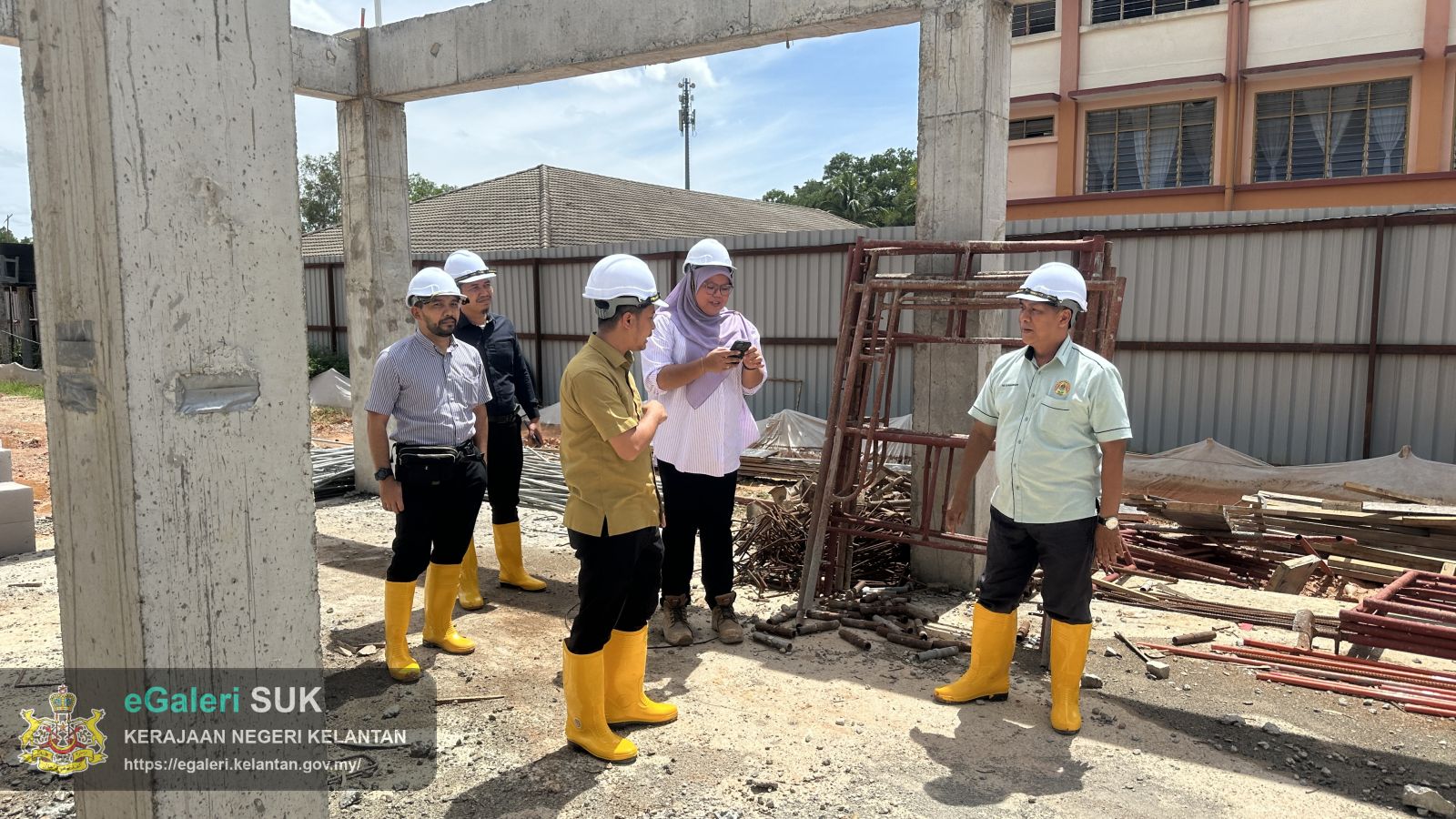 lawatan-tapak-ke-projek-pembangunan-pusat-pemindahan-kekal-di-smk-gual-tinggi,-rantau-panjang,-kelantan-6.jpeg