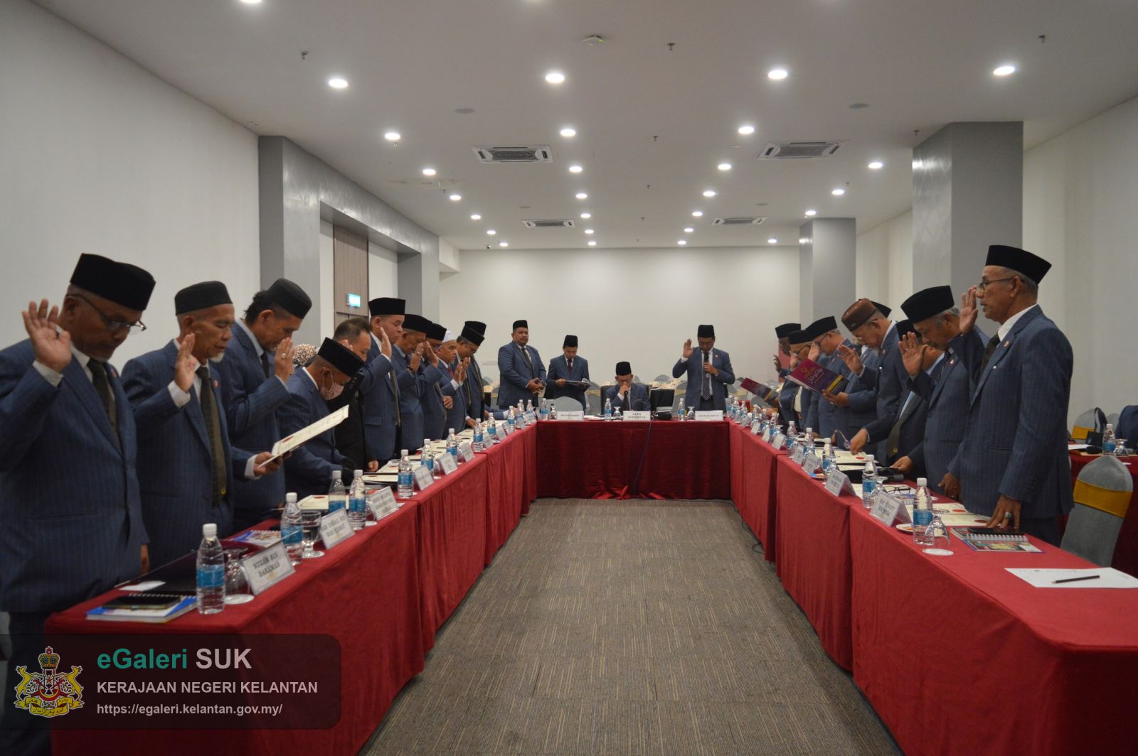 majlis-mengangkat-sumpah-dan-menandatangani-penerimaan-jawatan-sebagai-ahli-majlis-2026-1.jpg