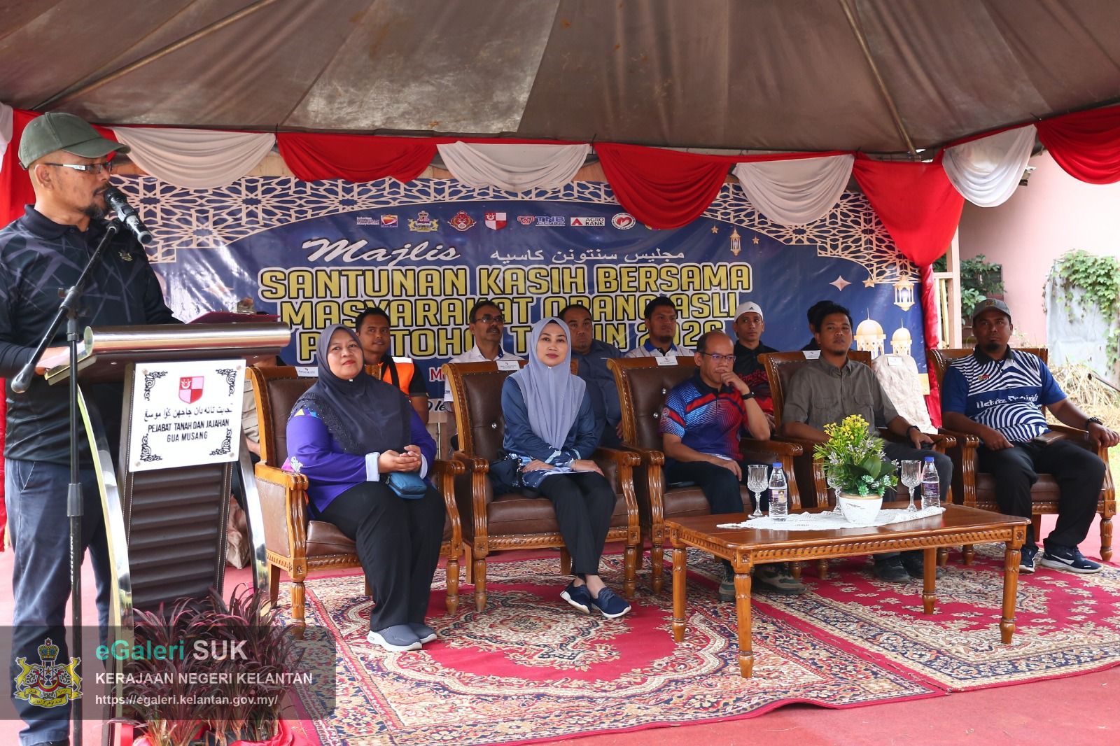 majlis-santuni-kasih-bersama-masyarakat-orang-asli-pos-tohoi-gua-musang-8.jpeg