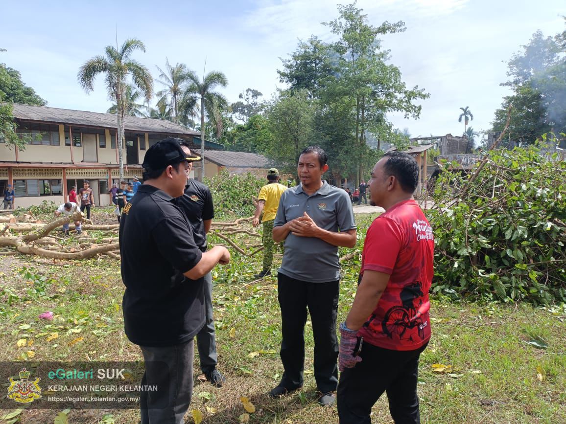 program-gotongroyong-sapu-habis--clear-port-11.jpg