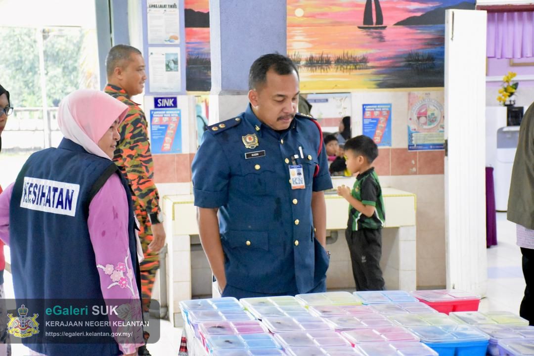 lawatan-yab-menteri-besar-kelantan-ke-pps-sk-dalam-rhu-pasir-puteh-29.jpg