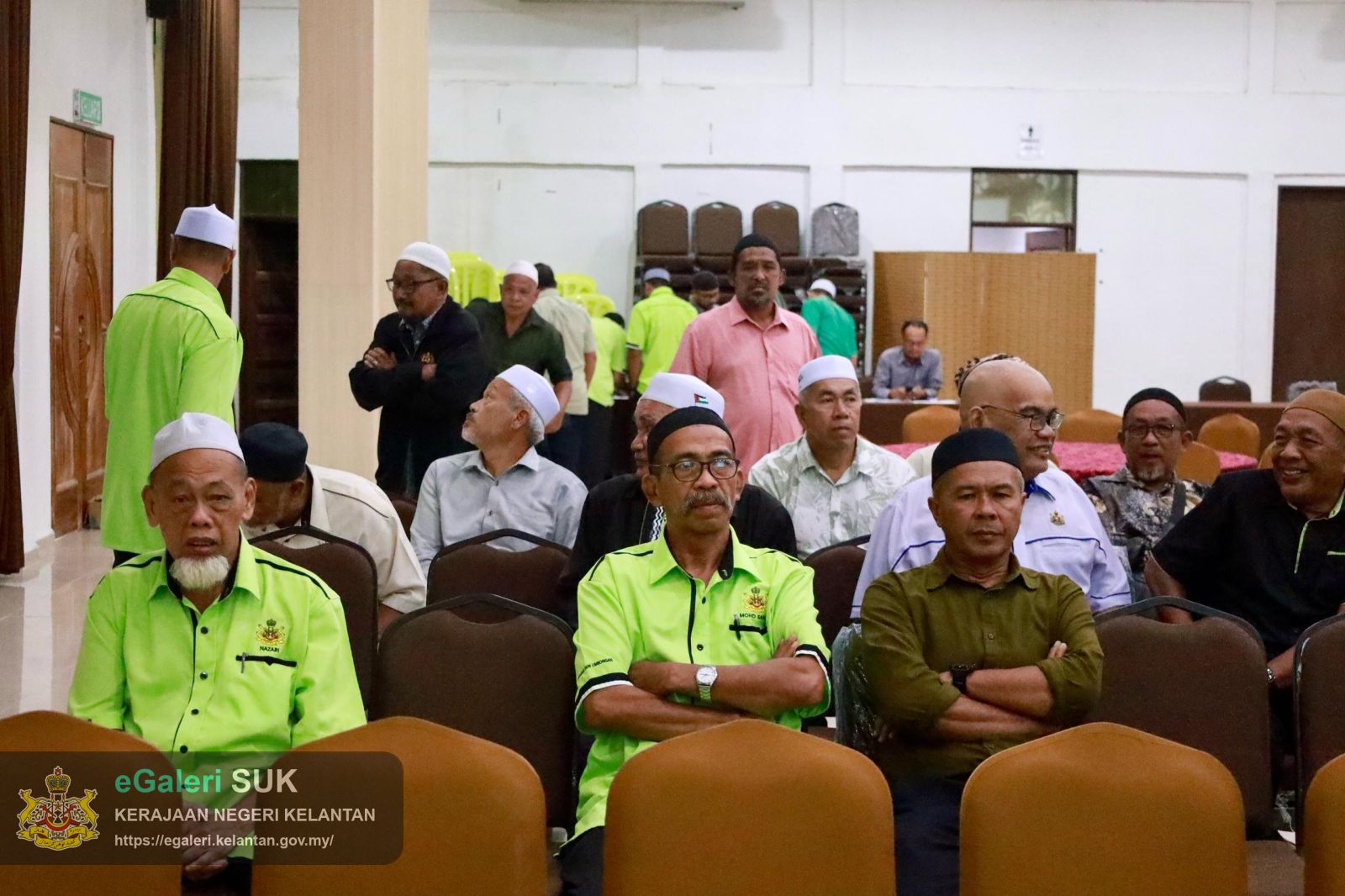 majlis-watikah-pelantikan-penghulu-jajahan-pasir-puteh-2025-yang-disampaikan-oleh-yabrs-en-mohd-roshdi-bin-ismail-tuan-ketua-jajahan-pasir-puteh-5.jpeg