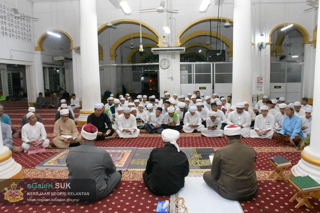 majlis-solat-hajat-dan-doa-selamat-sempena-perayaan-ulang-tahun-ke56-kdymm-sultan-muhammad-v-tahun-2025-8.jpg