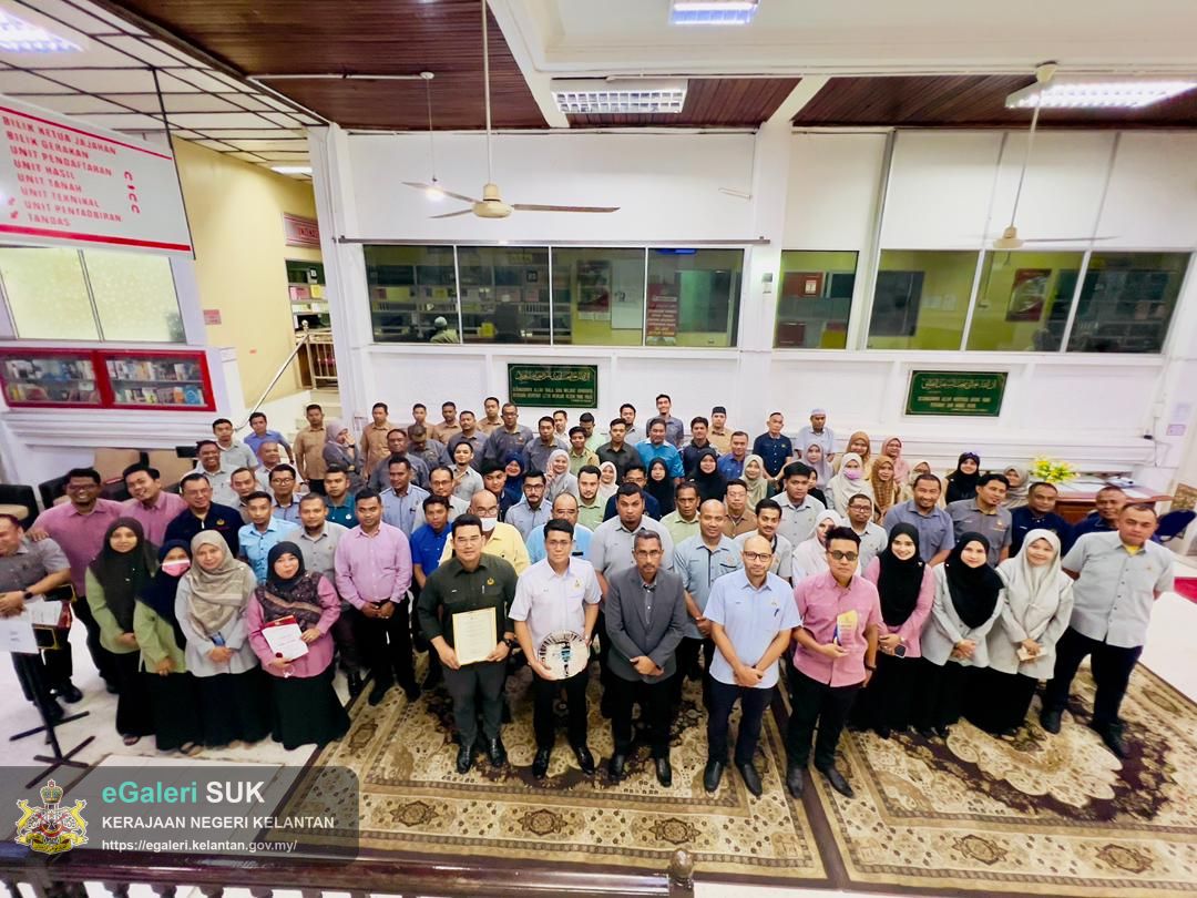 perhimpunan-bulanan--oktober-2025-22.jpg
