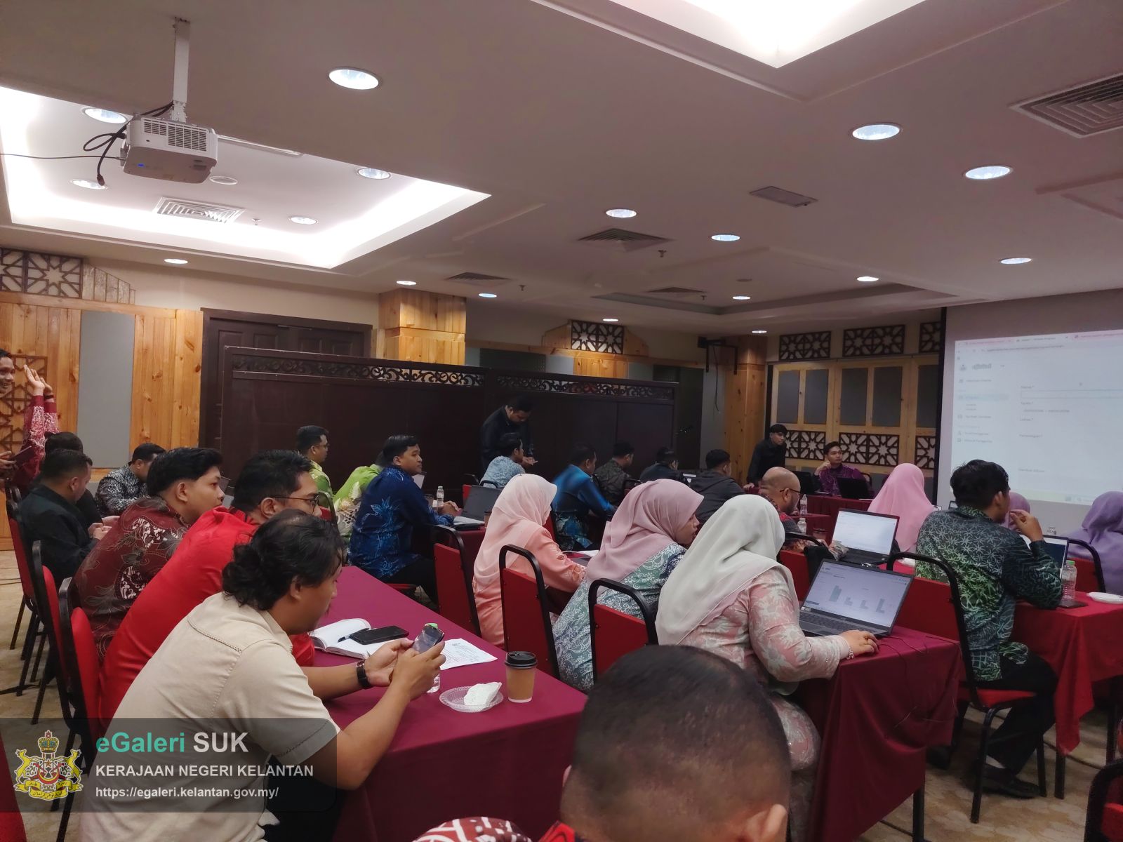 latihan-penggunaan-sistem-egaleri-3.jpg