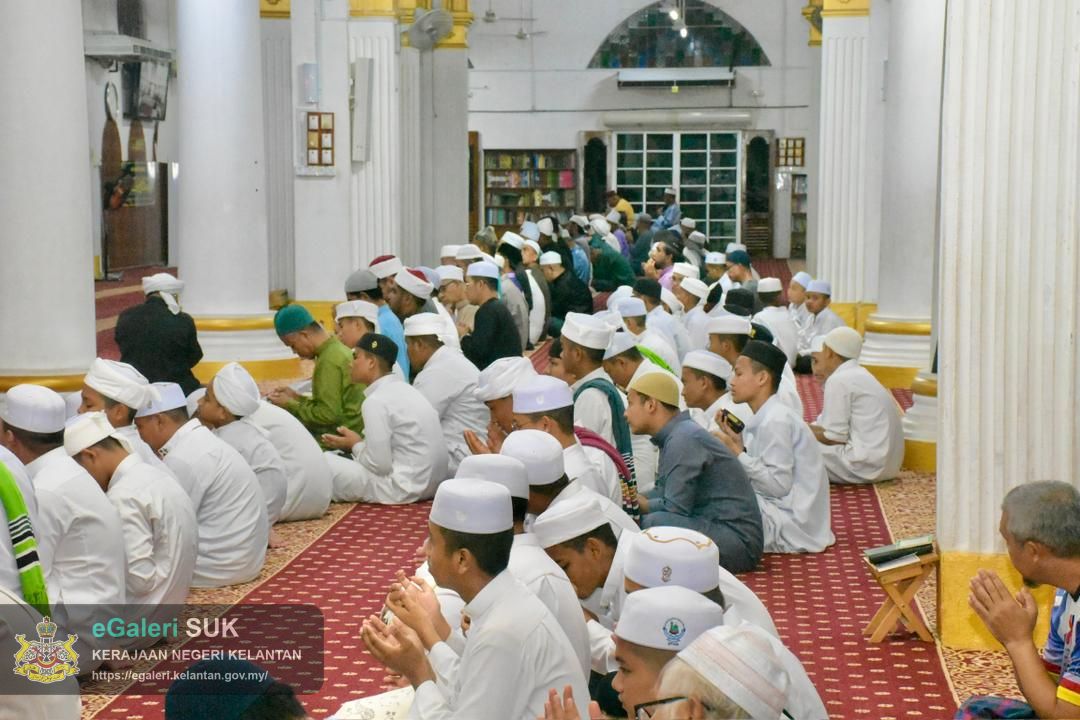 majlis-solat-hajat-dan-doa-selamat-sempena-perayaan-ulang-tahun-ke56-kdymm-sultan-muhammad-v-tahun-2025-12.jpg