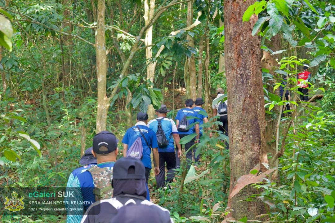 program-hiking-bersama-ketua-jajahan-pasir-puteh-anjuran-bersama-perkumpulan-perempuan-pasir-puteh-dan-kelab-berkesan-ptjpp-serta-puspanita-sri-pasir-puteh-12.jpg