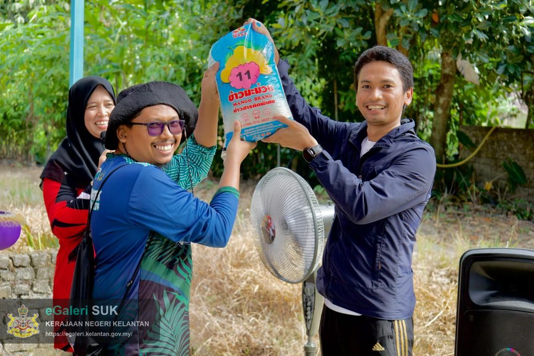 program-hiking-bersama-ketua-jajahan-pasir-puteh-anjuran-bersama-perkumpulan-perempuan-pasir-puteh-dan-kelab-berkesan-ptjpp-serta-puspanita-sri-pasir-puteh-32.jpg