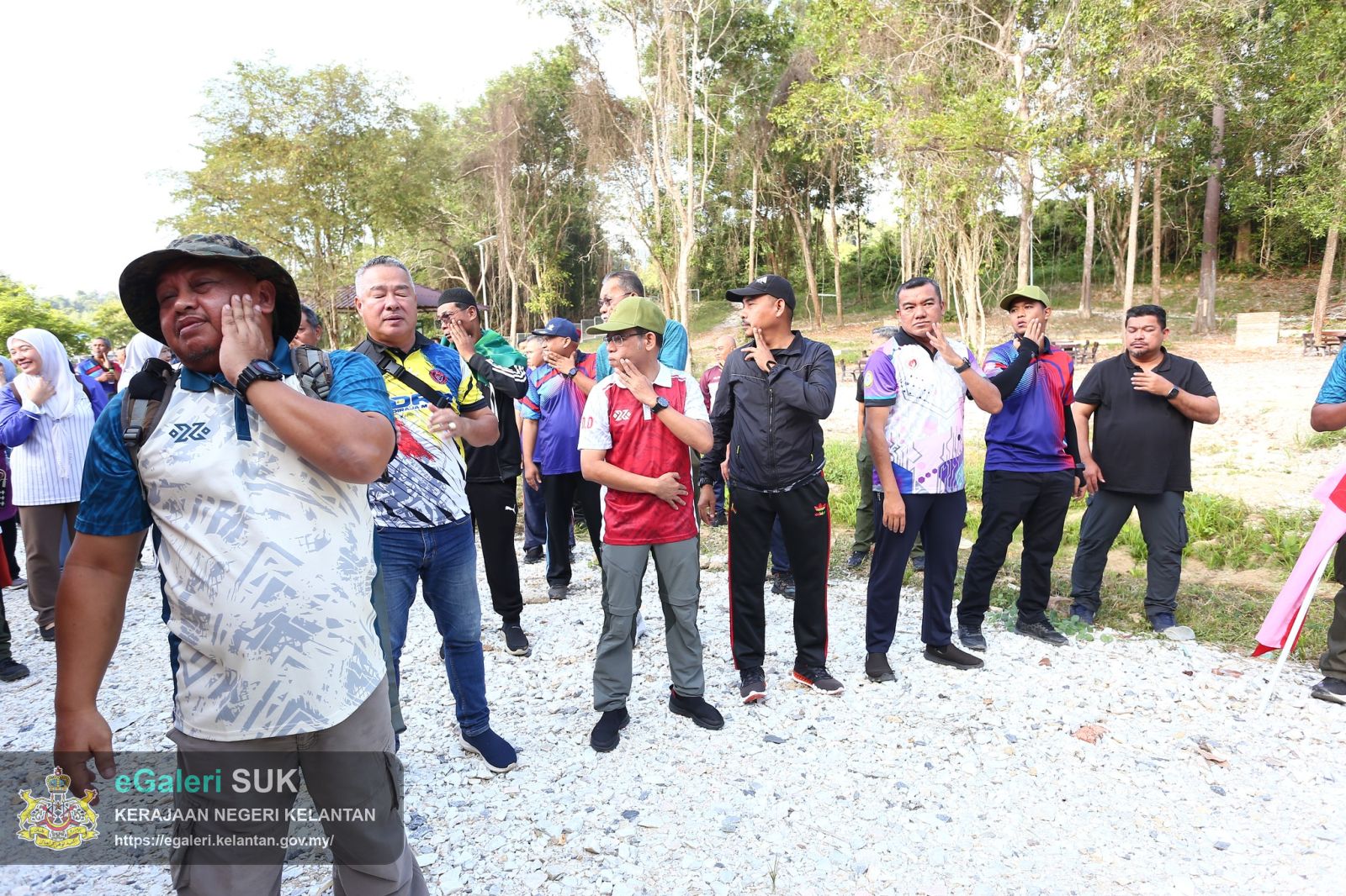 program-pendakian-bukit-chupak---taman-rekreasi-hutan-dalam-bandar,-jajahan-gua-musang-3.jpg