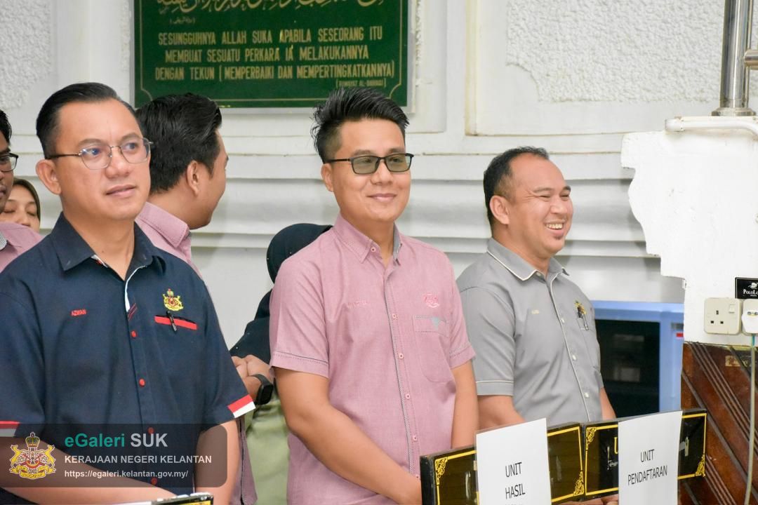 perhimpunan-bulanan--oktober-2025-15.jpg