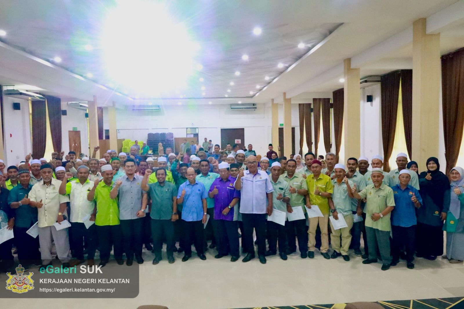 majlis-watikah-pelantikan-penghulu-jajahan-pasir-puteh-2025-yang-disampaikan-oleh-yabrs-en-mohd-roshdi-bin-ismail-tuan-ketua-jajahan-pasir-puteh-29.jpeg