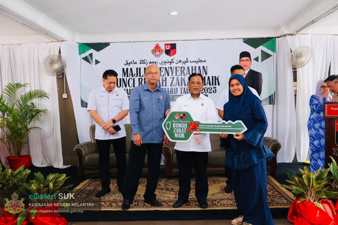 majlis-penyerahan-kunci-rumah-zakat-maik-jajahan-kota-bharu-tahun-2025-13.jpg