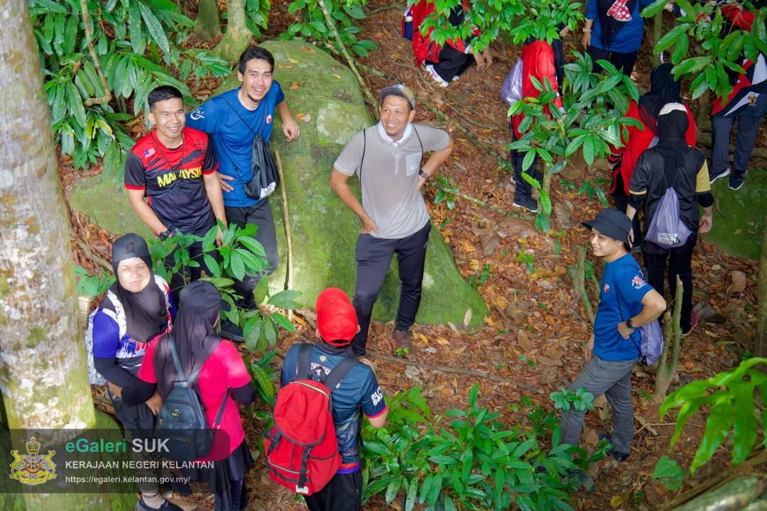 program-hiking-bersama-ketua-jajahan-pasir-puteh-anjuran-bersama-perkumpulan-perempuan-pasir-puteh-dan-kelab-berkesan-ptjpp-serta-puspanita-sri-pasir-puteh-20.jpg