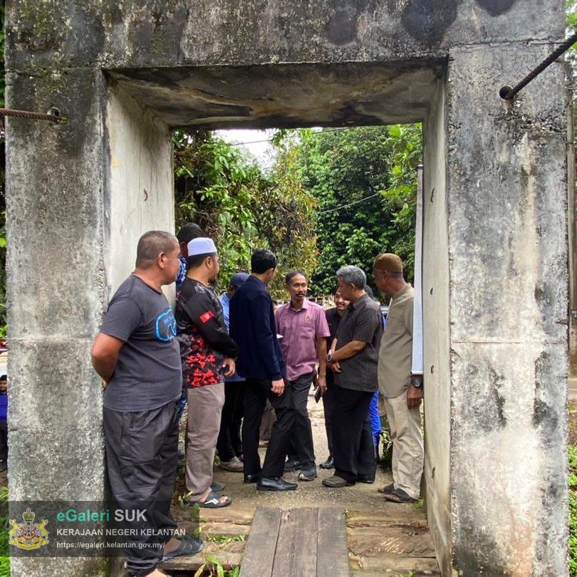 lawatan-icu-jpm-dan-bahagian-bencana-suk-negeri-kelantan-ke-jambatan-kg-chatel,-kuala-krai-5.jpg