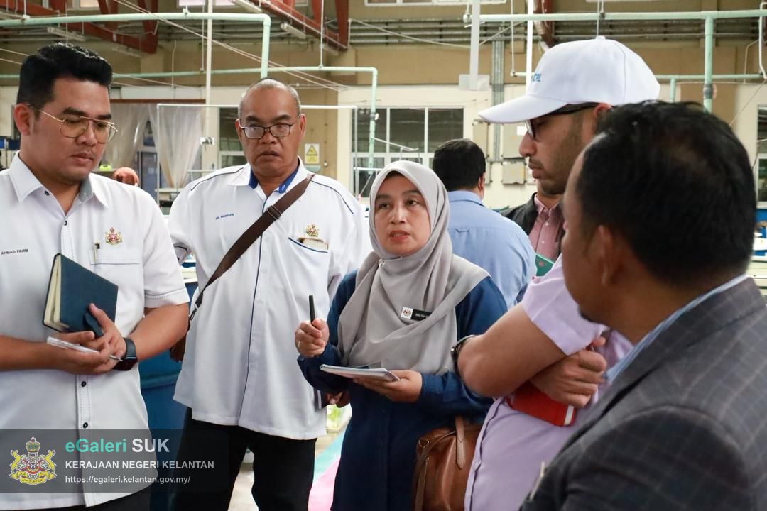 lawatan-kerja-ke-universiti-malaysia-terengganu-umt-bagi-tujuan-perkongsian-maklumat-konservasi-ketam-nipah-2.jpg