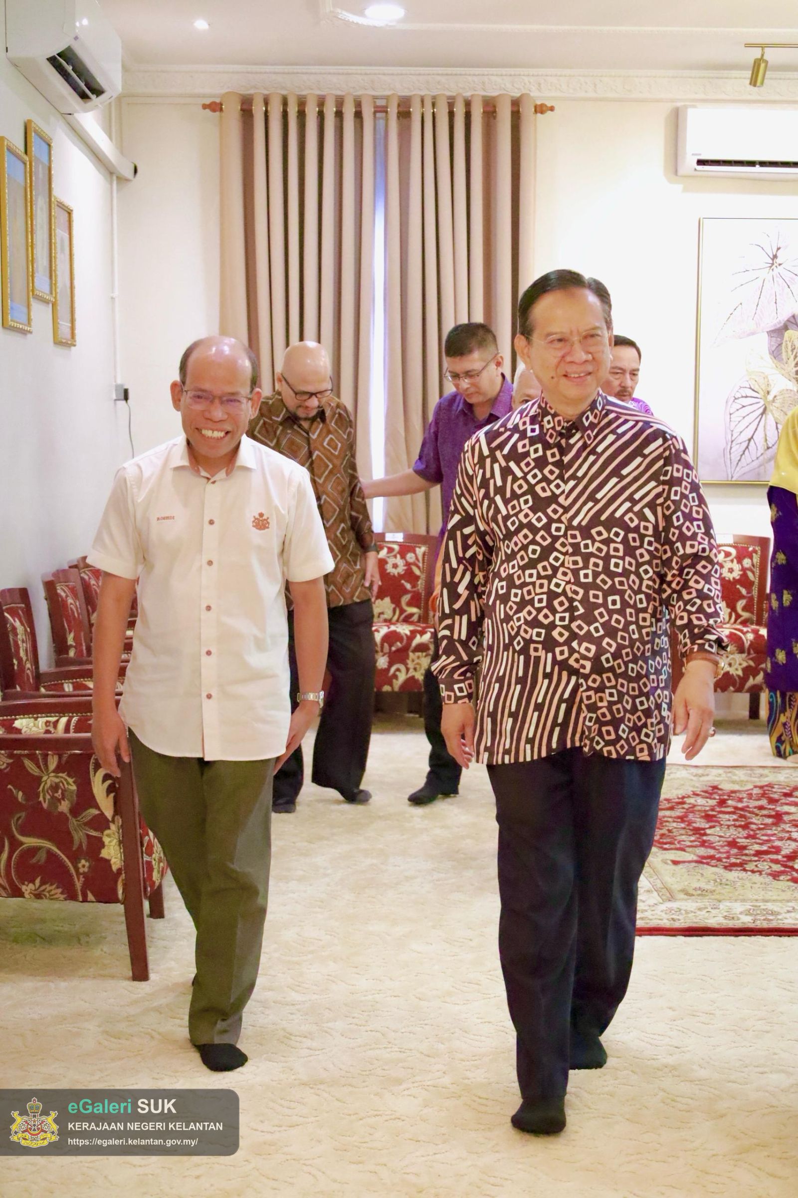 majlis-penyerahan-bantuan-ramadhan-untuk-keluarga-miskin-oleh-majlis-orangorang-besar-diraja-kelantan-mob-di-jajahan-pasir-puteh-13.jpeg