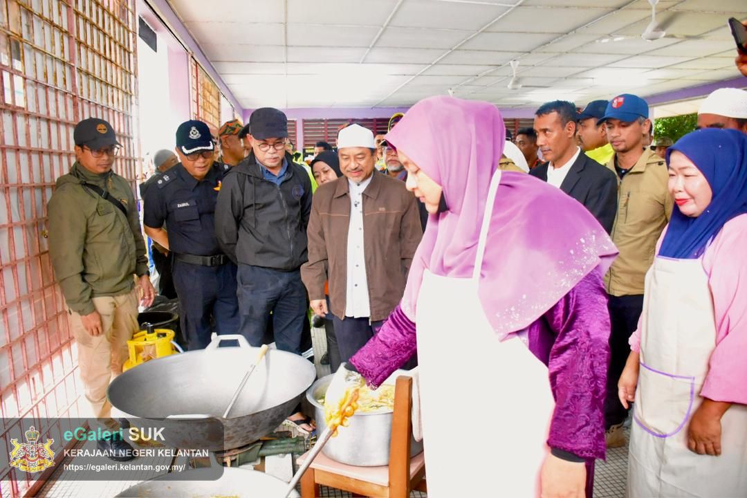 lawatan-yab-menteri-besar-kelantan-ke-pps-sk-dalam-rhu-pasir-puteh-21.jpg