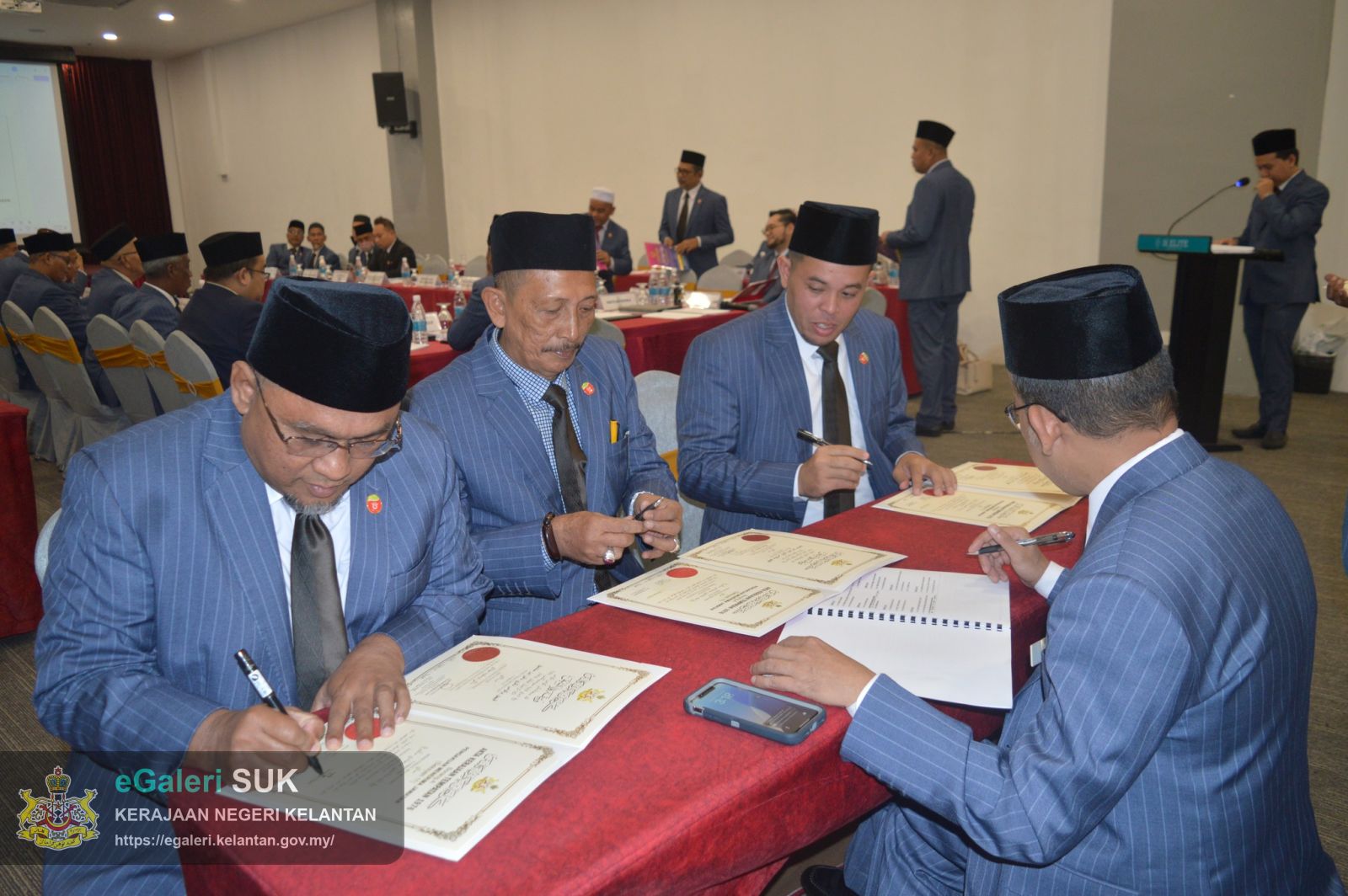 majlis-mengangkat-sumpah-dan-menandatangani-penerimaan-jawatan-sebagai-ahli-majlis-2026-9.jpg