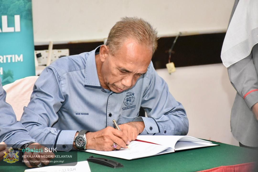 majlis-menandatangani-memorandum-persefahaman-mou-bagi-projek-jeti-pelancongan-tok-bali-pasir-puteh-16.jpg