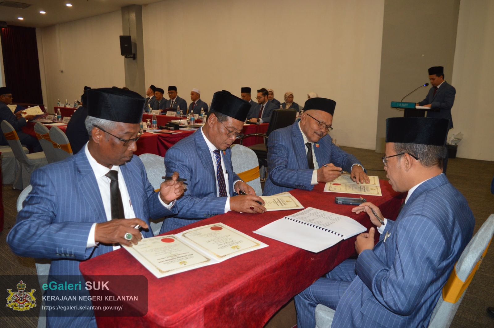 majlis-mengangkat-sumpah-dan-menandatangani-penerimaan-jawatan-sebagai-ahli-majlis-2026-6.jpg