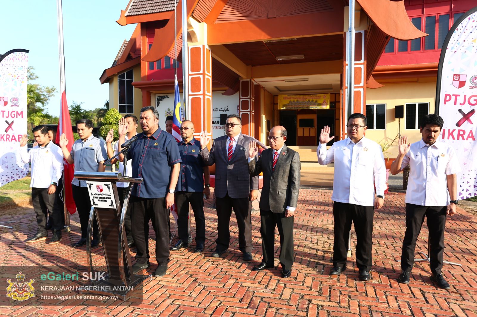 majlis-perhimpunan-bulanan-tahun-𝟐𝟎𝟐𝟔-pejabat-tanah-dan-jajahan-gua-musang-24.jpeg
