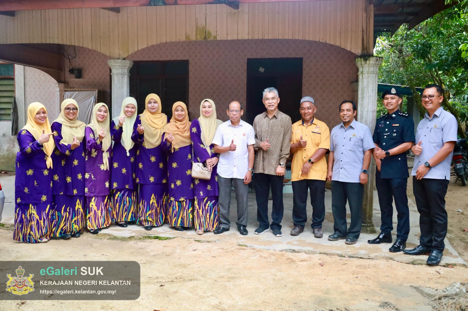 majlis-penyerahan-bantuan-ramadhan-untuk-keluarga-miskin-oleh-majlis-orangorang-besar-diraja-kelantan-mob-di-jajahan-pasir-puteh-25.jpeg