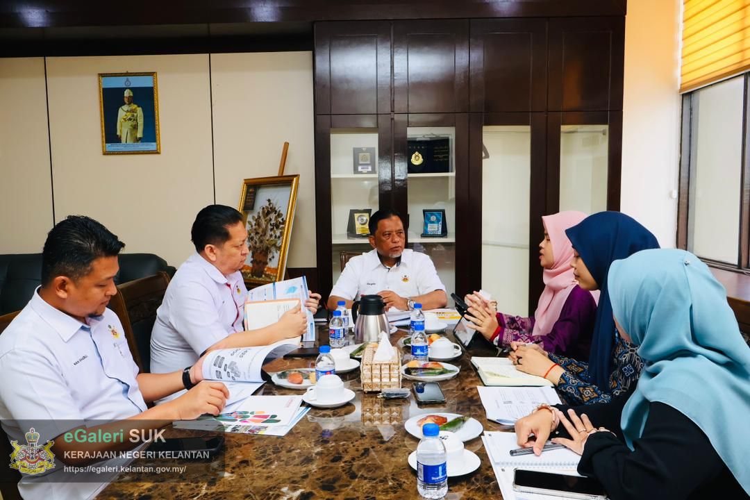 kunjungan-hormat-daripada-pegawai-kumpulan-rentas-parti-parlimen-malaysia-2.jpg